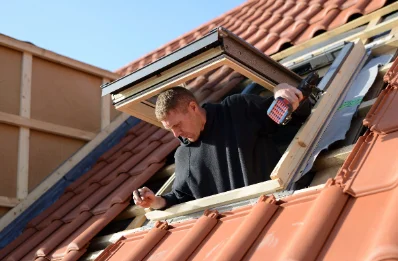 Pose de fenêtres de toit Velux à Erstroff